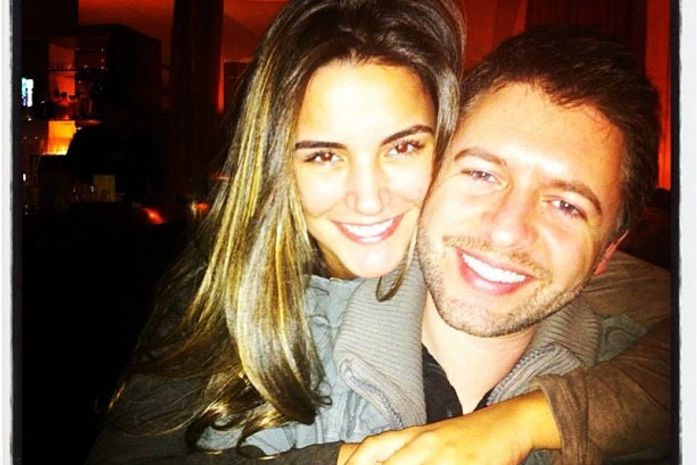 Só love! Ex-BBB Laisa posta foto romântica ao lado do namorado no Instagram