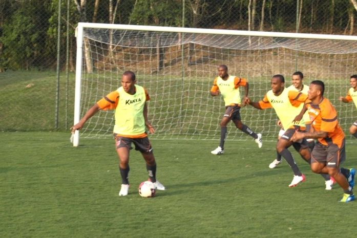 Treino do CRB em Atibaia.