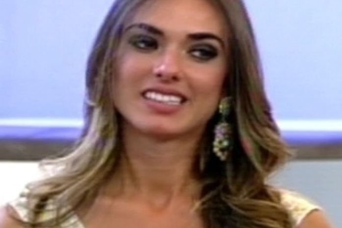 Nicole diz que Vivi vai responder na Justiça por insinuação em reality