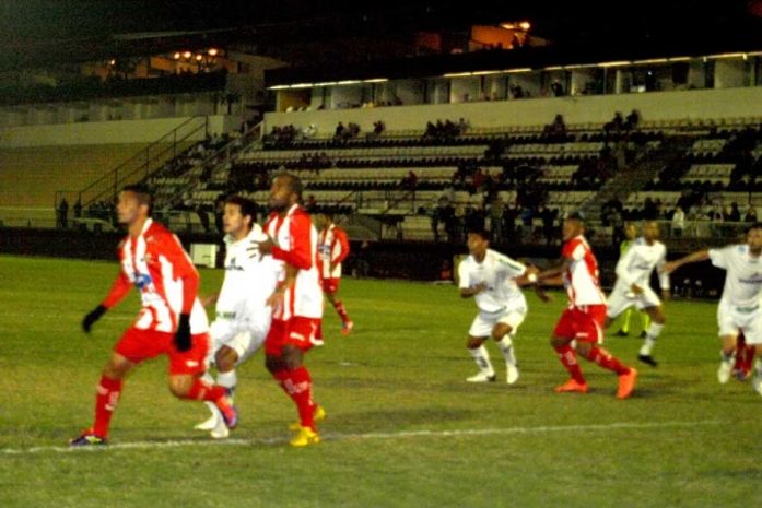 CRB espanta má fase e bate o Bragantino fora de casa