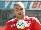 Adriano tem 'cerveja zero', e menos 3kg
