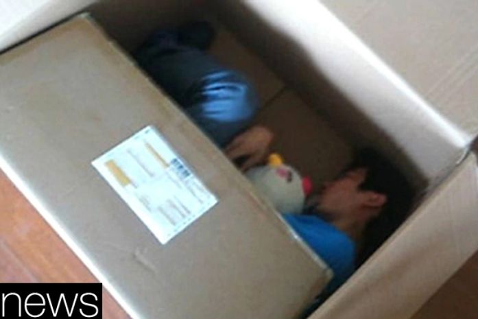 Chinês enrolado quase empacota em surpresa romântica