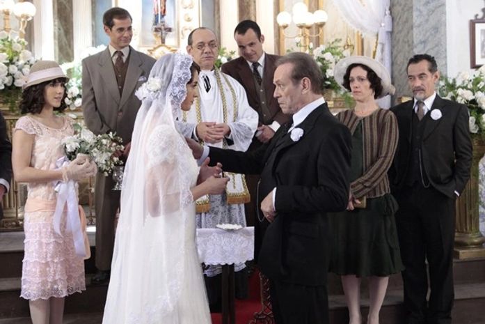 Apressado e impaciente: Jesuíno se casa com Iracema para 'usá-la'