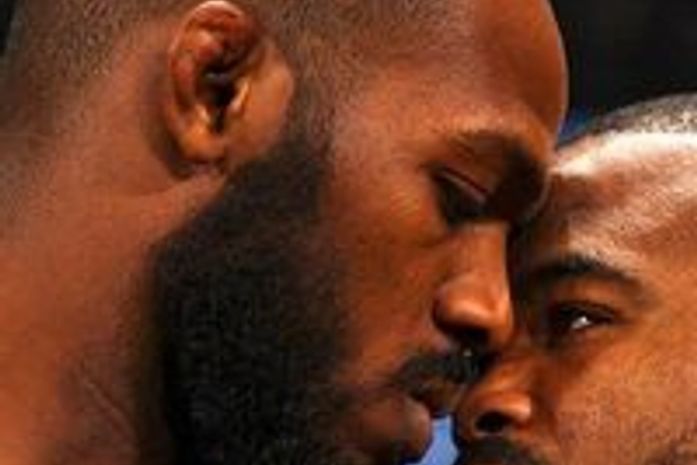 Jon Jones e Rashad Evans se encaram antes do
UFC 145, em abril deste ano