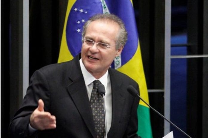 Em plenário, Renan destaca importância de projeto que transfere concessão do táxi à família no caso de falecimento do titular