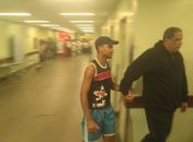 Operário que teve crânio perfurado por vergalhão deixa hospital