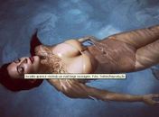 No Twitter, Kim Kardashian posta foto boiando em piscina