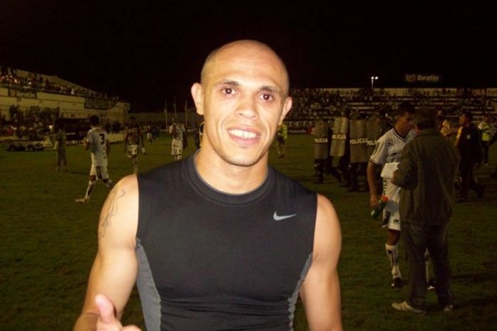 Atacante do ASA de Arapiraca Rogerio Maranhão
