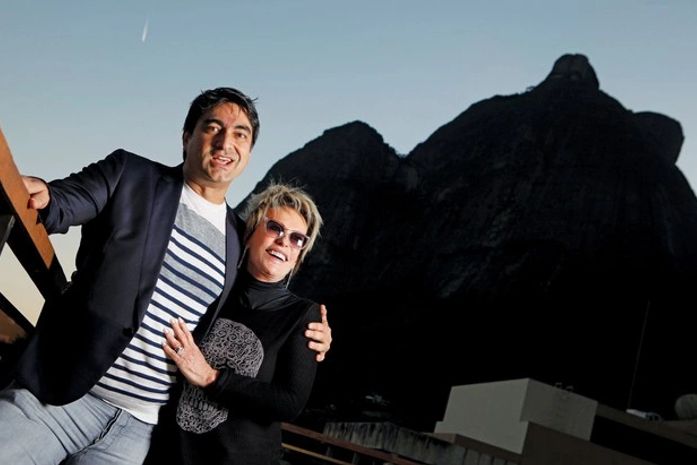 Com quase 50 anos, Zeca Camargo diz em entrevista: 'Falta um filho'