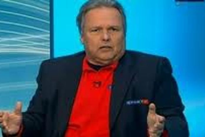 Veja rebate acusações de comentarista