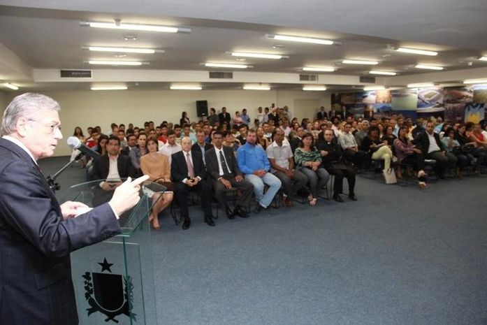 Governador empossa Conselho Estadual de Políticas Sobre Drogas