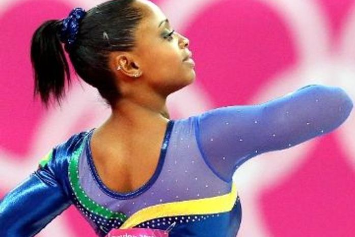 Daiane dos Santos anuncia aposentadoria