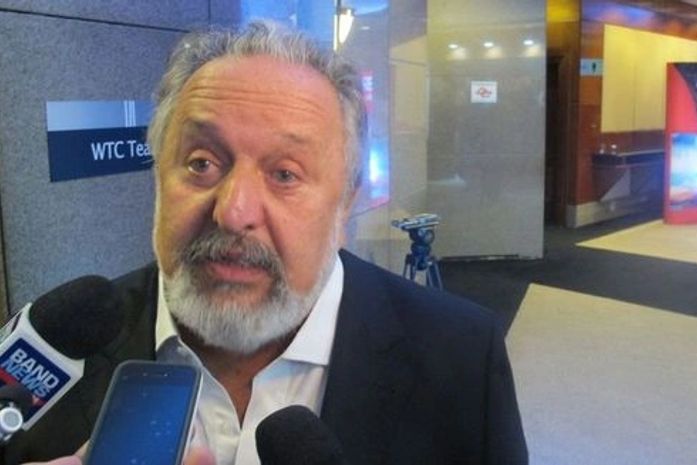 Laor apoia Ganso, critica São Paulo e avisa: 'Se cerco não parar, vou à Fifa'