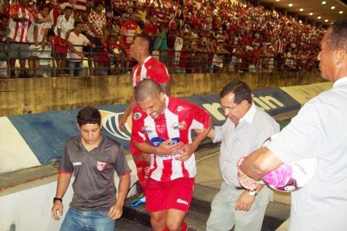 Rodrigão foi parar no hospital, após disputa com Neneca