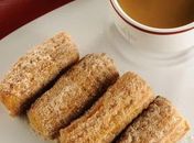 Delícia: faça em casa deliciosos churros com doce de leite