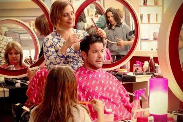 'Av. Brasil': Monalisa arruma visual de Tufão para noite com Nina