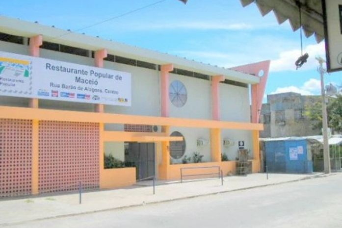 Restaurante popular no centro, antigo ginásio estadual.