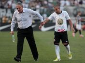 Sheik deixa o gramado xingando árbitro: 'Safado e ladrão'