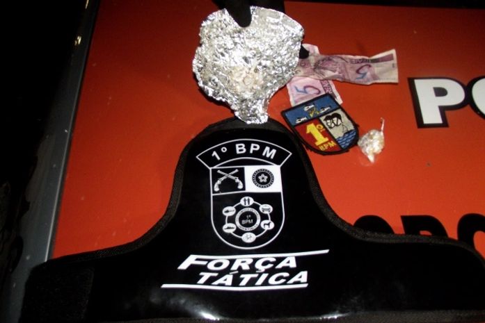 Polícia prender mulher acusada de comercializar crack