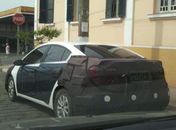 Internauta flagra o novo Kia Cerato rodando em  SP