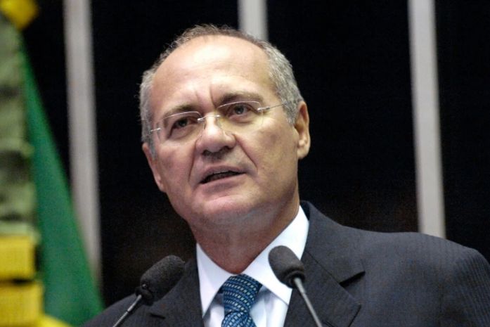 Renan estará hoje em Arapiraca para caminhada com Célia Rocha