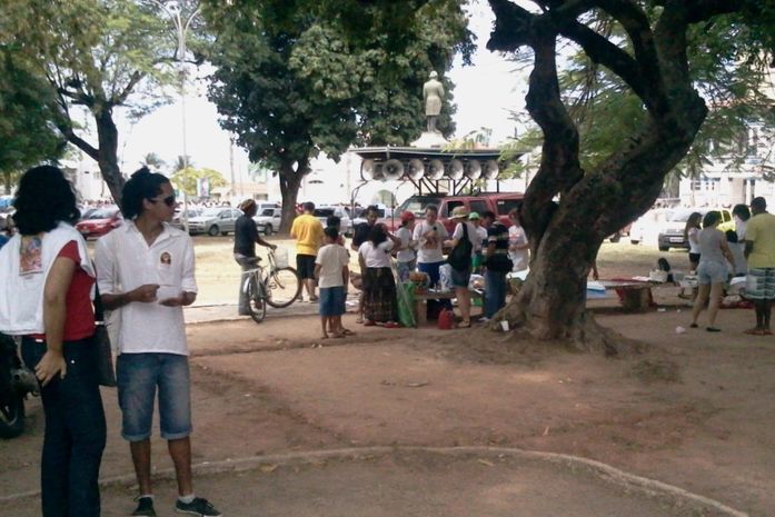 Protestos de grevistas são “abafados” durante desfile na Avenida