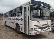Após derrota, torcedores do CRB depredam ônibus da base do CSA