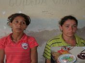 Mulheres são presas tentando entrar com drogas em delegacia