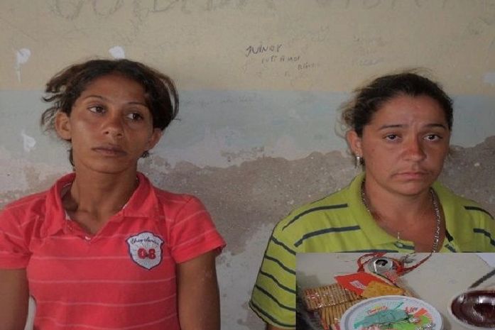 Mulheres são presas tentando entrar com drogas em delegacia
