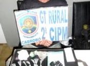 Após perseguição, deficiente físico é preso com carro roubado e cocaína