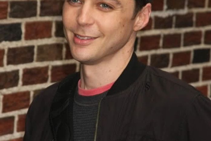 Sheldon de “The Big Bang Theory” está noivo de um homem