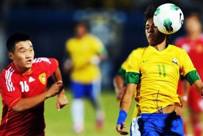 Brasil faz 8 na China e empolga torcida em Recife