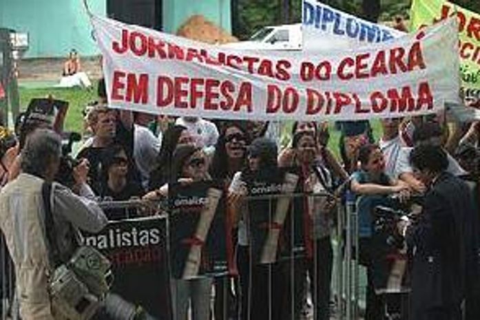 Senado resgata obrigatoriedade do diploma de jornalista