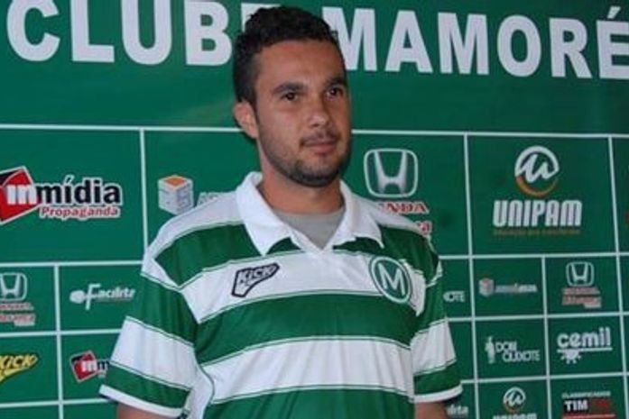 Jogador da Esportiva de Guaxupé morre dentro de ônibus do clube