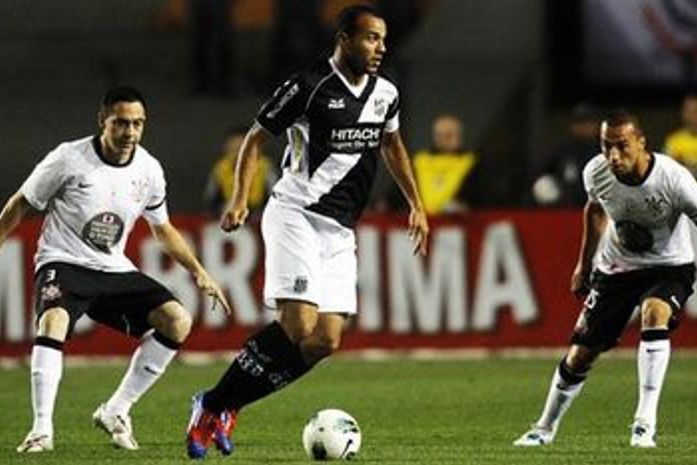 Corinthians empata no fim e evita 3ª derrota para a Ponte no ano