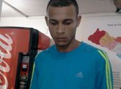 Polícia prende quatro pessoas por tráfico de drogas