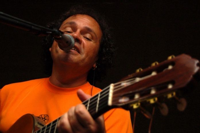 Mácleim lança “Esses Poetas” no Teatro Deodoro é o Maior Barato