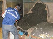 Interior da rádio ficou completamente destruído 