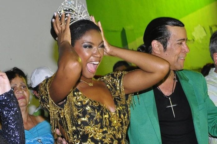 Carnaval! Cris Vianna é coroada rainha de bateria da Imperatriz Leopoldinense