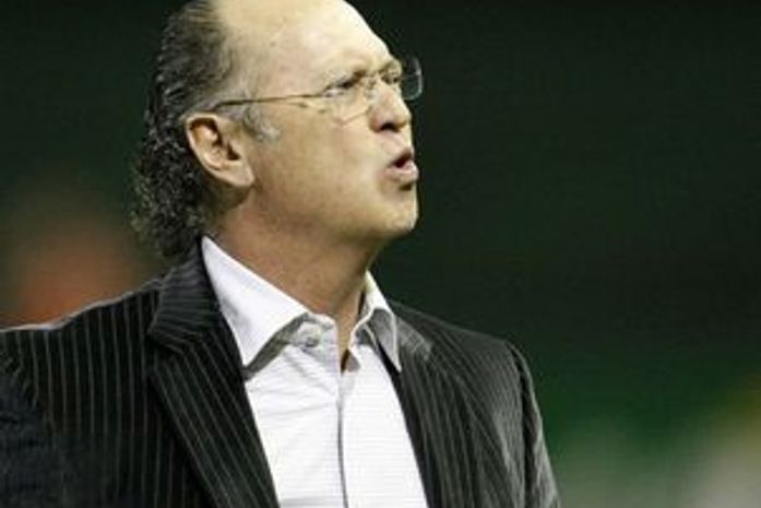 Falcão pede R$ 600 mil, Verdão se assusta e desiste do negócio