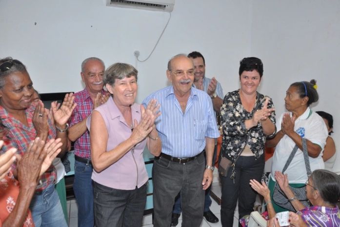 Nivaldo Jatobá é aplaudido de pé no café da manhã