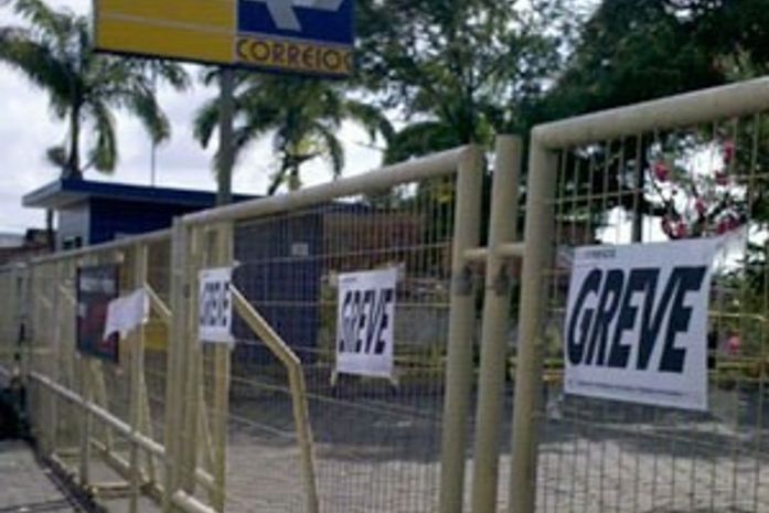 Correios suspendem serviços com hora marcada por conta de greve