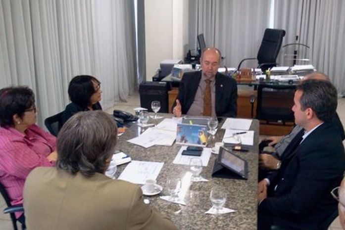 Comitê da Copa discute impressões após reunião com a FIFA