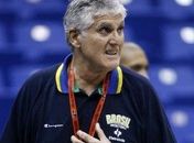 Ex-técnico da seleção, Moncho sofre ataque cardíaco em jogo na Espanha