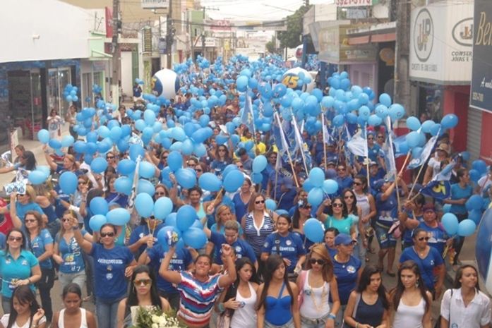 Caminhada Feminina de Rogerio Teófilo pelas ruas de Arapiraca