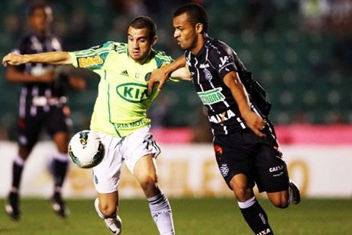 Assunção brilha, e Palmeiras bate Figueirense na estreia de Kleina