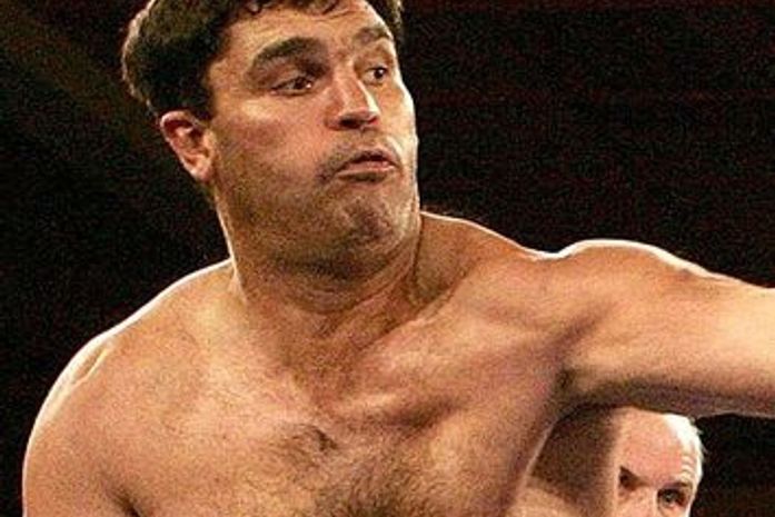 Sul-africano campeão dos pesos pesados é morto durante assalto