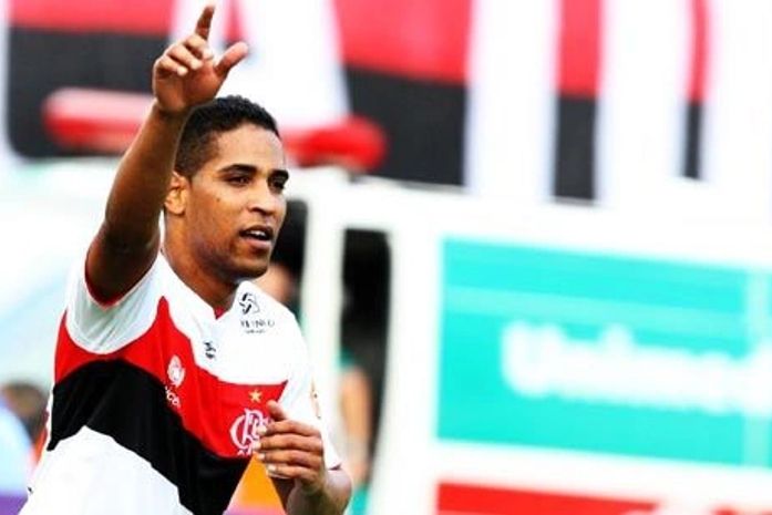 Fla vence o Atlético-GO e encerra série negativa