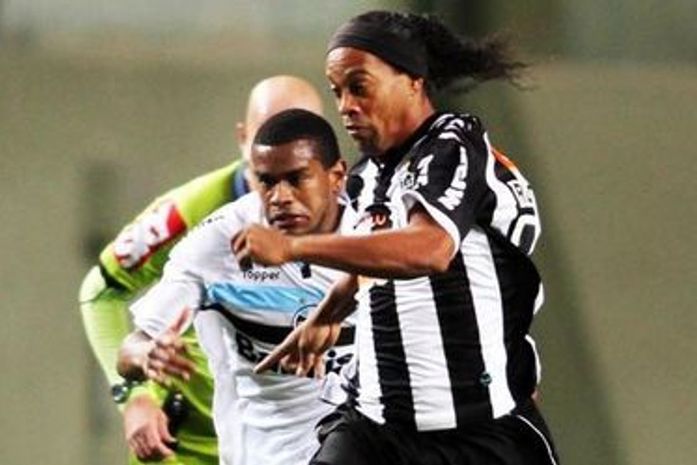 Atlético-Mg e Grêmio apenas empatam em BH