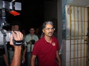 Candidato a vereador é acusado de agredir equipe de filmagens durante comício